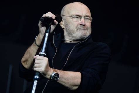 Sprytny Pianista: Phil Collins w Warszawie - Koncert Roku Czy Wskazane Jest Przeprowadzenie Operacji?